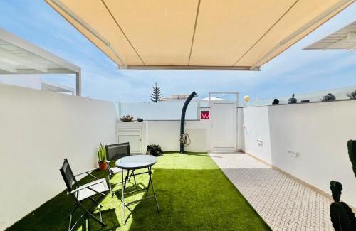 Playa del Cable Apartment | Garden House, Playa Honda