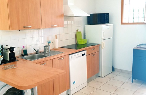 Lozari Condo | Garden level, air-conditioned, beach 200m away and swimming pool.