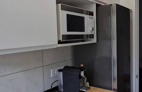 El Mas Bosca Apartment | Garden-Level Apartment in Roses with Terrace and Wi-Fi