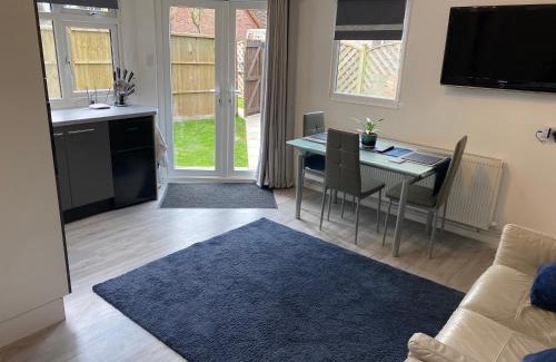 Acresford Apartment | Garden lodge