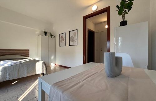 Quingentole Apartment | Garden Residence