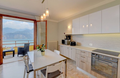 Malcesine Apartment | Garden Residence Malcesine Lake View Apartment 15