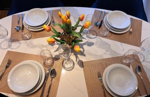 Lommel Apartment | Garden Street - Antiquity Blue