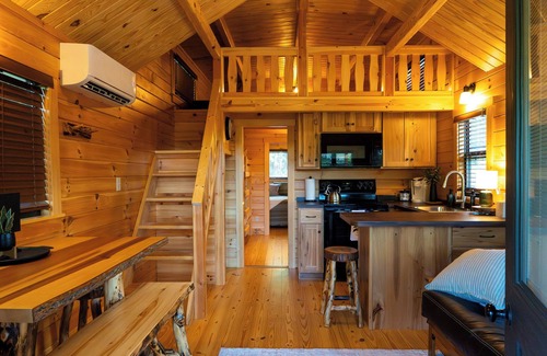 Lindale Cabin | Garden Valley Getaway
