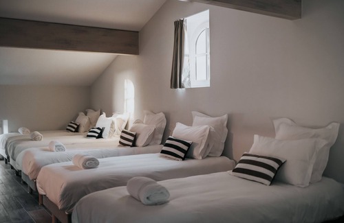 Livron-sur-Drome Hotel | Garenne