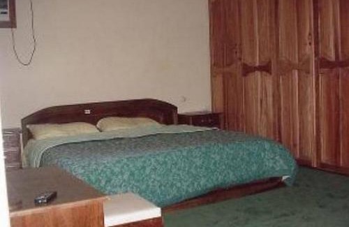 Asaba Cabin | Garentiti Apartment - Silver Room in Asaba, Nigeria