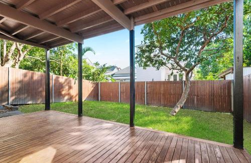 West End Apartment | Gargoyle House - Spacious West End Home with Yard