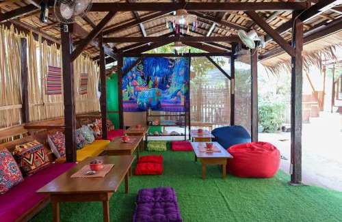 Port Barton Hostel | Garpeza Backpackers