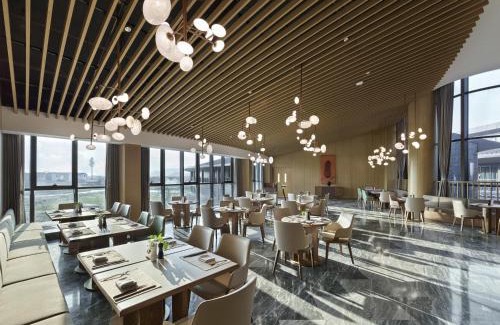 Wuxing Hotel | Garrya Huzhou Lucun