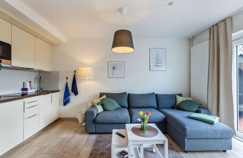 Lindhoft Apartment | 'Gartenglückchen' close to the Sea with Garden & Wi-Fi
