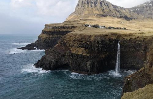 Gasadalur Apartment | Gásadalur Apartments @ World famous waterfall