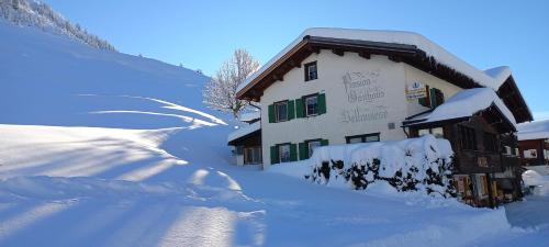 Ascharina House | Gasthaus Bellawiese