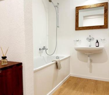Nufenen Hotel | Gasthaus Rheinwaldstube