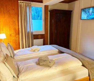 Nufenen Hotel | Gasthaus Rheinwaldstube