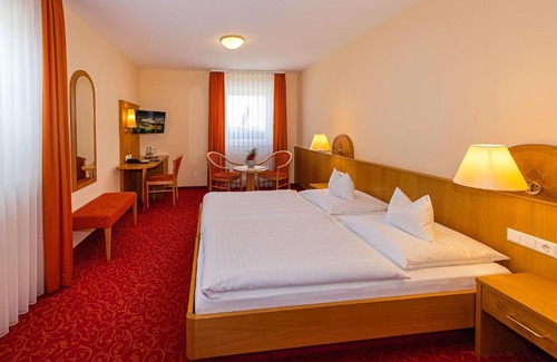 Berghulen Hotel | Gasthof - Hotel zum Ochsen GmbH