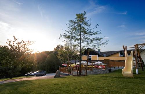 Sankt Agatha House | Gasthof-Pension Silvia