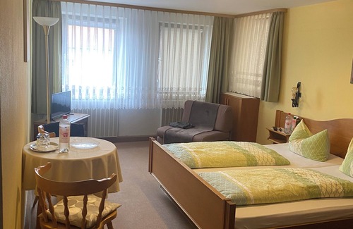 Marktbreit Hotel | Gasthof zum goldenen Schiff