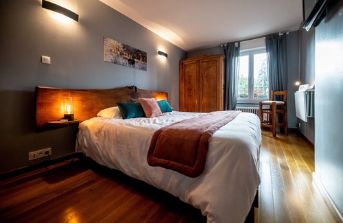 Gommegnies Bed & Breakfast | Gastronomic table and bed & breakfast (SUITE MORMAL)