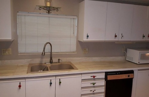 Lakeland House | Gated Golf community