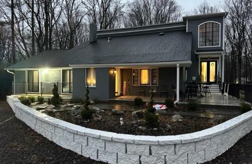 Bethesda House | Gateway To Bethesda Getaway