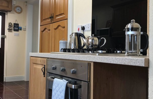Ballybofey Cottage | Gateway to the Wild Atlantic Way and Causeway Coast. Pet friendly town home.