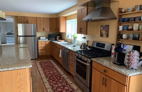 Hebron House | Gather your people in the lakes region of New Hampshire - EV charger, hot tub