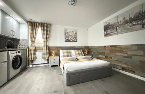 Horley Apartment | Gatwick Lodge