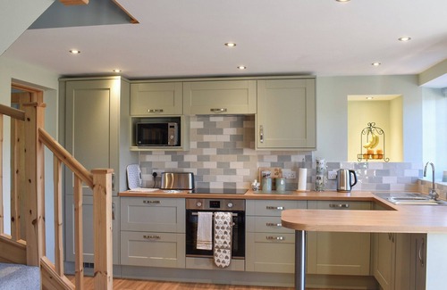Holymoorside Cottage | 2 bedroom accommodation in Holymoorside near Chesterfield