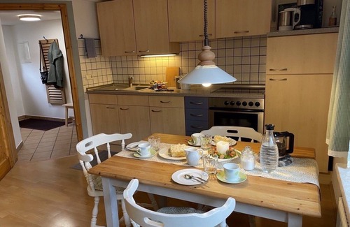Berg Apartment | Gemütlich eingerichtete 36qm-Ferienwohnung