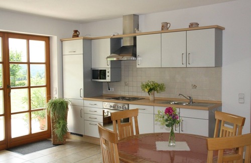 Pappenheim Apartment | Gemütliche Ferienwohnung mit kostenfreiem WLAN in Waldrandlage