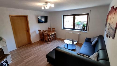 Wilsdruff Apartment | *Gemütliche Ferienwohnung in perfekter Lage*