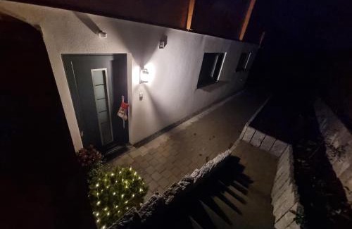 Burgthann Apartment | Gemütliche Premium Ferienwohnung mit Terrasse nähe S-Bahn