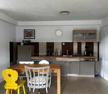 Freinberg Apartment | Gemütliches Apartment am Donau-Radweg -5 km von Passau