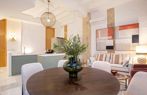 Alameda Apartment | Genteel Home Gran Poder
