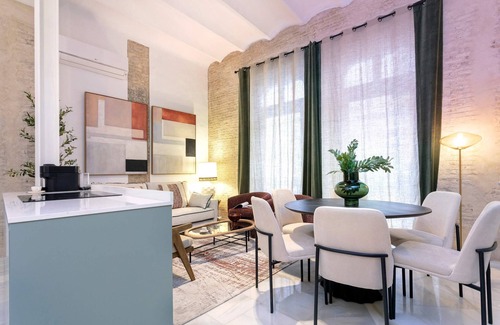 Alameda Apartment | Genteel Home Gran Poder