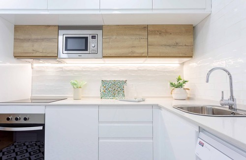 Ensanche Centro Apartment | Genteel Home Teatro Soho