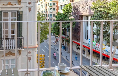 Ensanche Centro Apartment | Genteel Home Teatro Soho