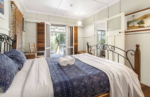 Boreen Point House | Gentle Shores - Lakeside Getaway