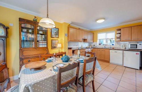 Hingham House | Geoffs Place