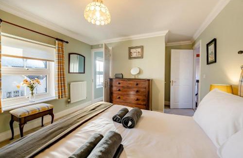 Hingham House | Geoffs Place