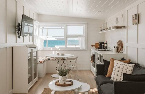 Bundeena House | George @ Ethel & Odes