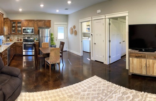 Georgetown House | Georgetown Casita ♥ Quiet, Amazing Views & Close to Everything!