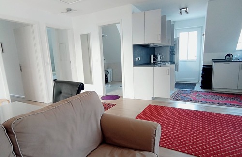 Blankenese Apartment | Gesamte Unterkunft: Neue Eigentumswohnung · Gastgeber:in ist Tanmaya