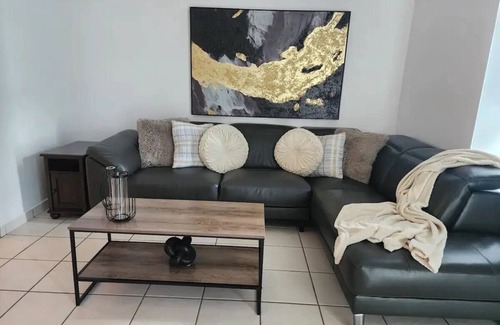 Quebrada Fajardo House | Get Away al Estilo Contemporáneonn
