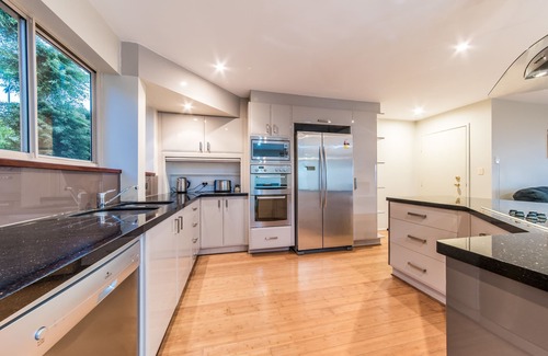 Cannonvale Apartment | Getaway Ocean Views