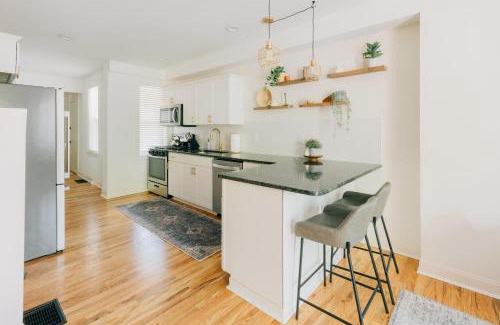 Historic Downtown Lancaster House | Getaway on Grant heart of Downtown with parking