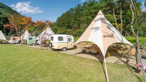 Saebangi House | Geumsan Lalaland Caravan