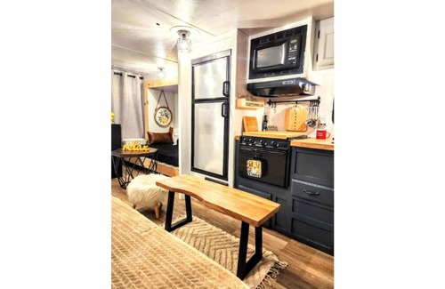 Redway House | Giant Grove RV Escape
