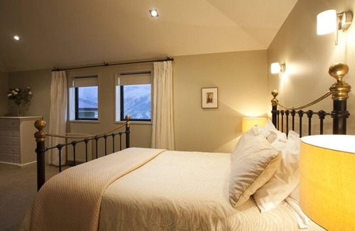 Gibbston Bed & Breakfast | Gibbston House