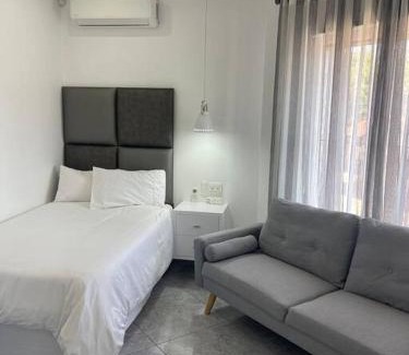 Kimberley Apartment | Gifty Surprize Airbnb